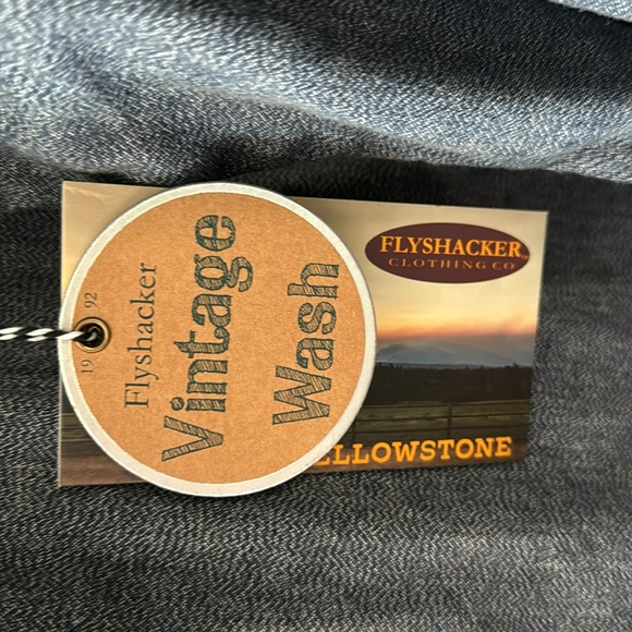 Yellowstone Dutton Ranch Button down Brand New XXL (Fits like XL) - Picture 6 of 7